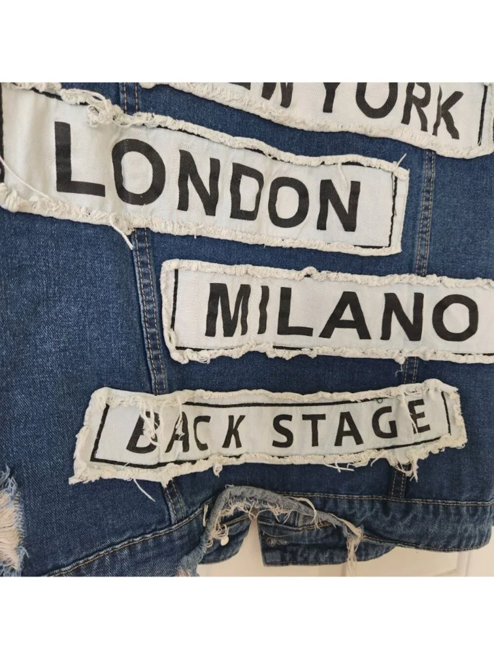 Distressed Denim Jacket Paris New York London Milano Oversized Glam Supermodel - Picture 6 of 13
